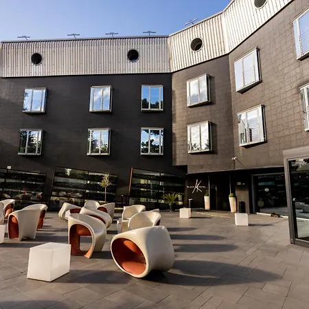 Hotel Black