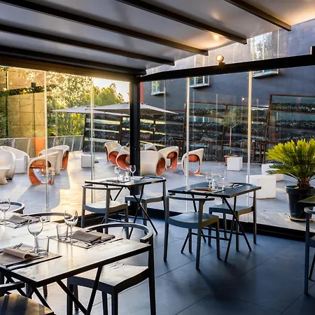 Hotell Black