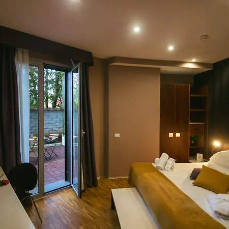 Black Hotel 4*