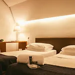 布拉克酒店 4*