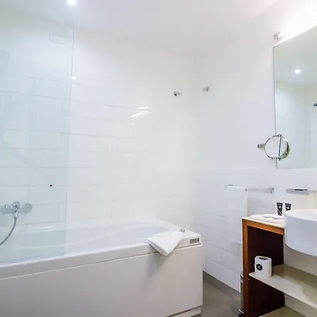 فندق بلاك 4*