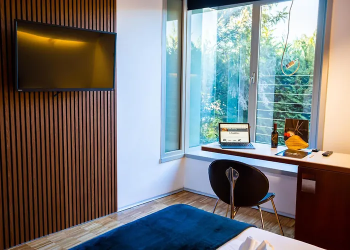 ブラック ホテル ローマ